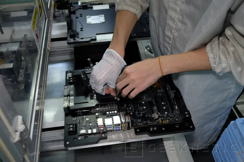 Geeknetic Visitamos la Innovadora Fábrica de MSI en China donde hacen sus placas Z890 8