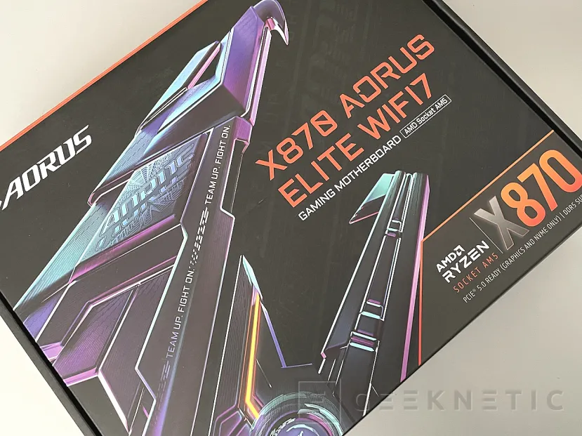 Geeknetic Gigabyte X870 AORUS ELITE WIFI7 Review 1