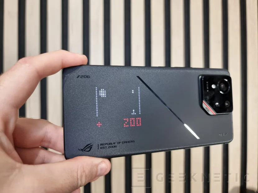 Geeknetic ASUS ROG Phone 9 Pro Edition Review 7