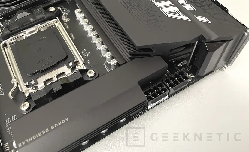 Geeknetic Gigabyte X870 AORUS ELITE WIFI7 Review 20