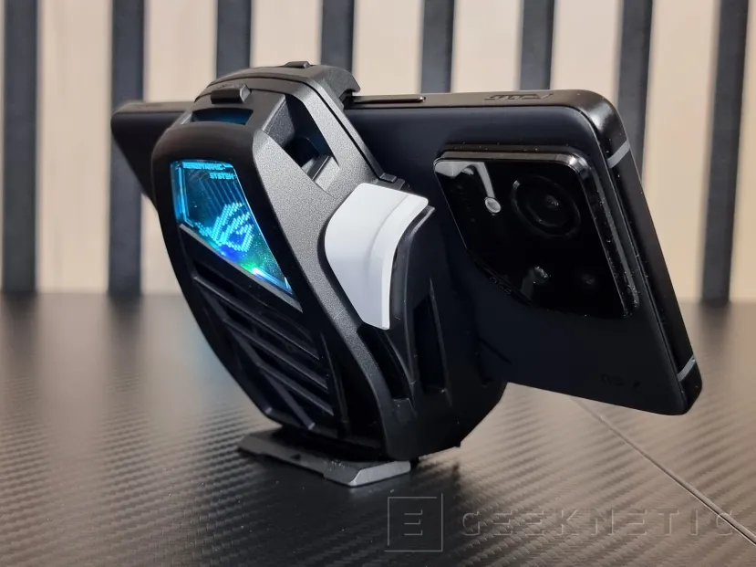 Geeknetic ASUS ROG Phone 9 Pro Edition Review 18