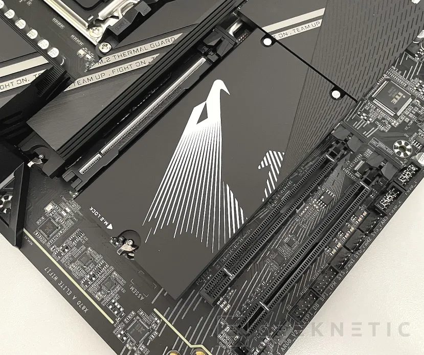 Geeknetic Gigabyte X870 AORUS ELITE WIFI7 Review 9