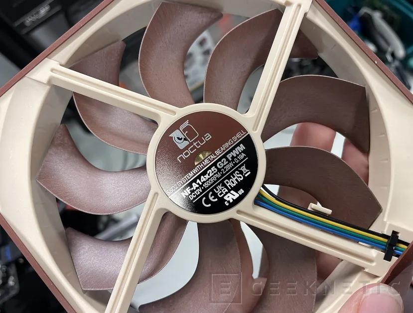 Geeknetic Noctua NF-A14x25 G2 PWM Review 8