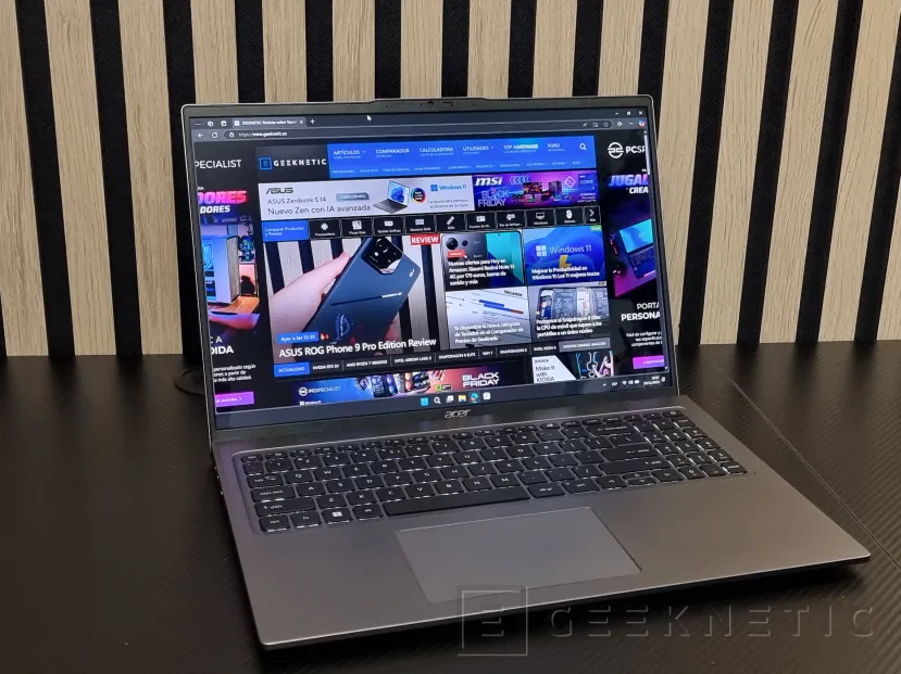 Geeknetic Acer Swift Go 16 OLED SFG16-72 Review 6