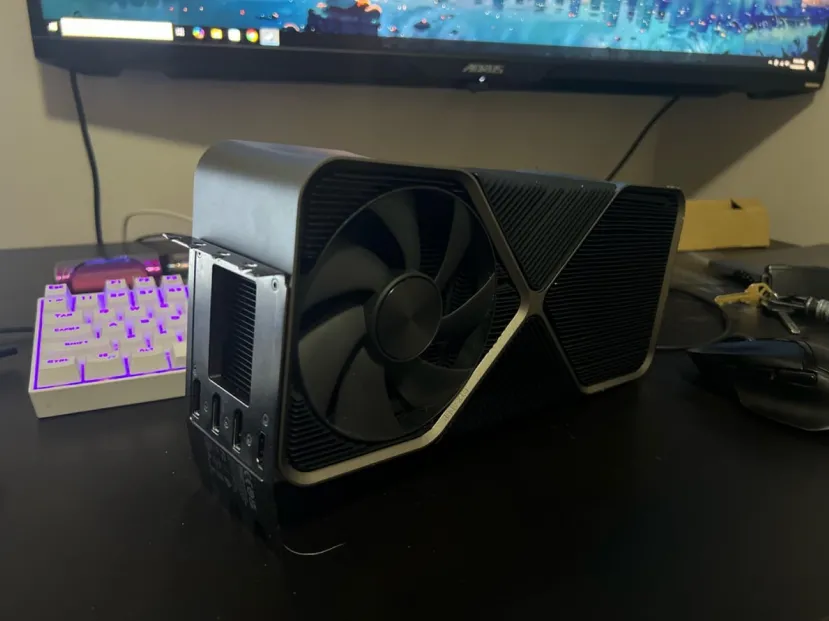 Geeknetic Aparecen fotos de la supuesta NVIDIA RTX 4090 Ti o TITAN al completo 2