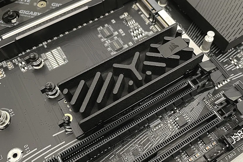 Corsair MP700 Elite 2TB