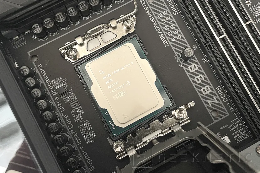 Geeknetic Intel Core Ultra 7 265K Review 11