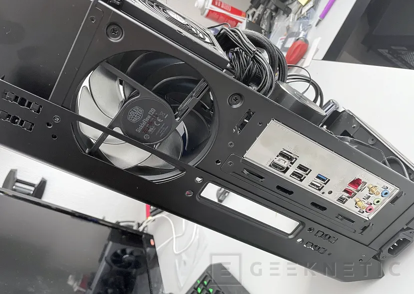Geeknetic Cooler Master NCORE 100 MAX Review 18