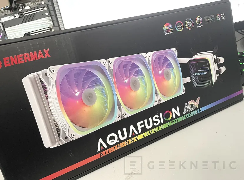 Geeknetic Enermax AQUAFUSION ADV Series 360mm Review 1