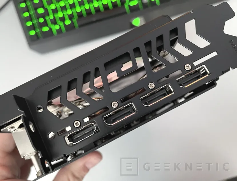 Geeknetic PowerColor HellHound AMD Radeon RX 7900 GRE Review 5