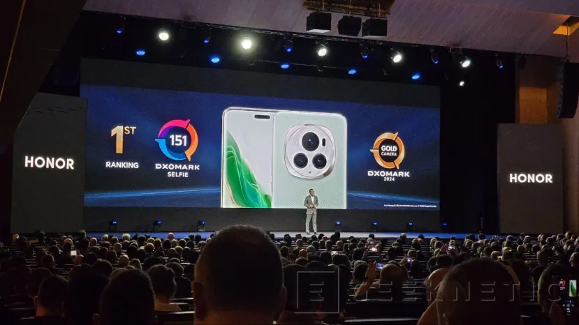 Geeknetic Honor presenta el nuevo Magic 6 Pro, con cámara profesional, pantalla ultra resistente y batería de silicio-carbono 3