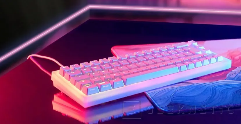 Geeknetic Cherry ha presentado el primer teclado en incluir los interruptores Cherry MX2A, el compacto XTRFY K5V2 4