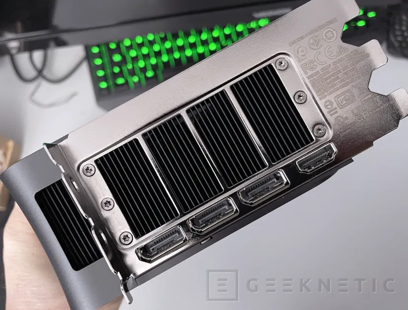Geeknetic NVIDIA GEFORCE RTX 4080 SUPER FE Review 8
