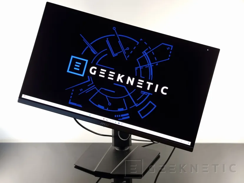 Geeknetic MSI MPG 271QRX QD-OLED Review 35