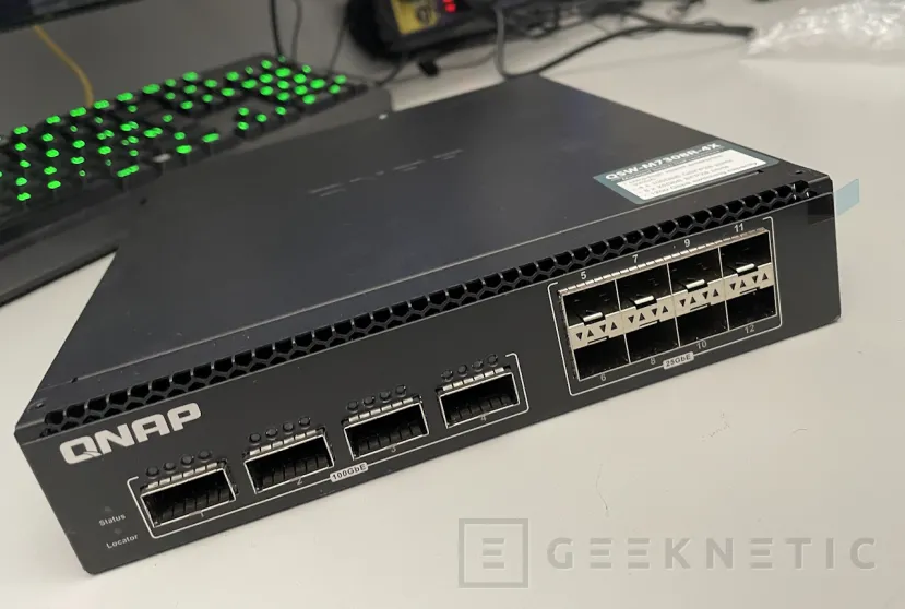 Geeknetic QNAP QSW-M7308R-4x Review 3