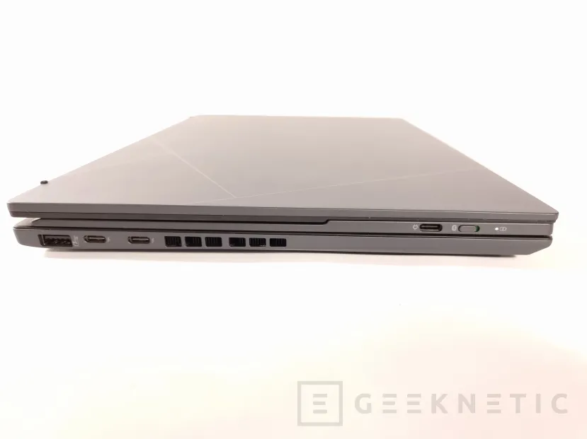 Geeknetic ASUS Zenbook Duo 2024 UX8406 Review 5