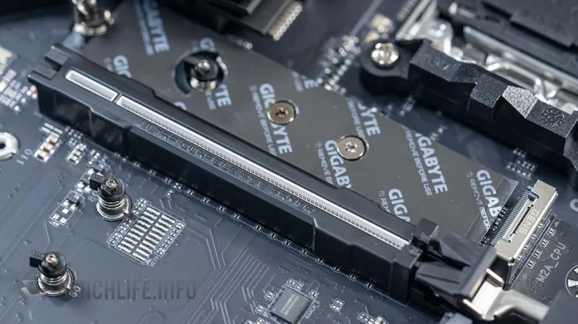 Geeknetic Las próximas placas de AMD con socket AM5 se saltarán la serie 700 para seguir con la 800 2