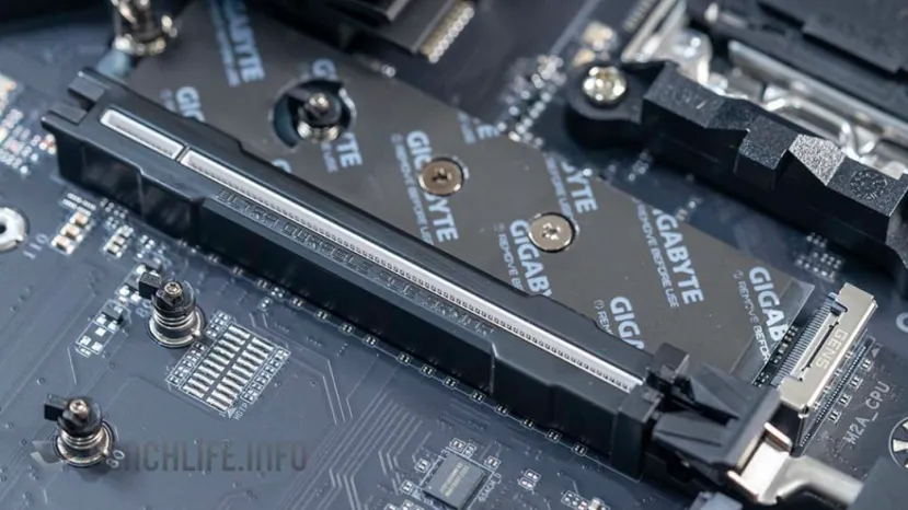 Geeknetic El PCIE X16 de la Gigabyte B650E Aorus Pro X USB4 soportará tarjetas gráficas de hasta 58 KG 1