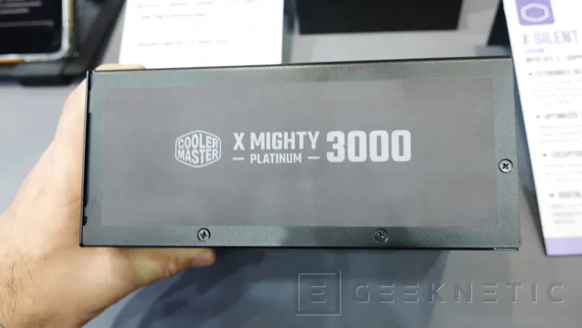 Geeknetic Las fuentes Cooler Master X Mighty Platinum llegan a los 3.000 W y tiene hasta 4 conectores 12V-2x6 1