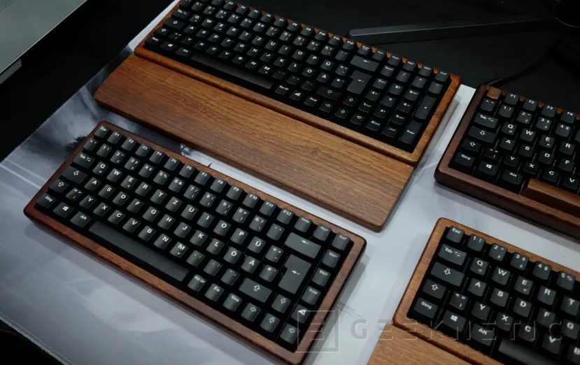 Geeknetic Los Sharkoon Skiller SGK50 son los primeros teclados mecánicos fabricados en madera que se fabricarán en masa 2