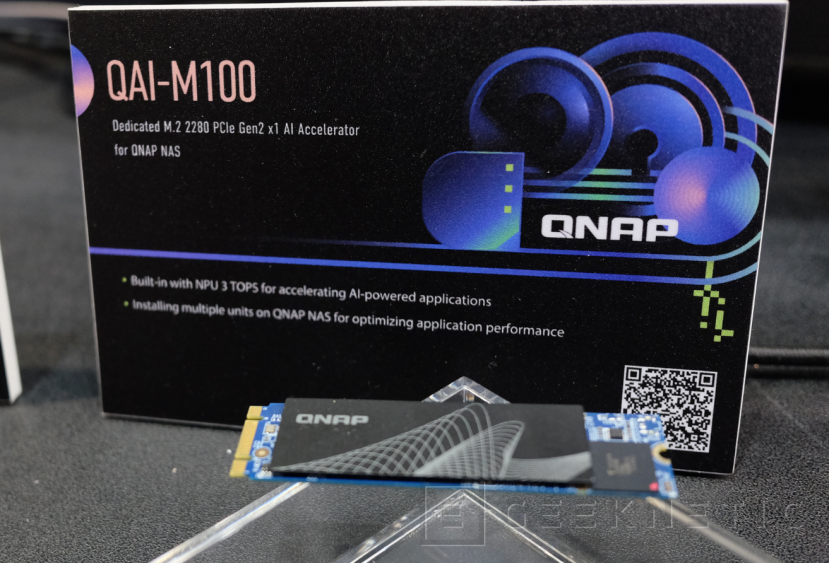 Geeknetic QNAP enseña en Computex 2024 sus nuevas soluciones con USB4, 25 GbE, y NPUS externas para IA 5