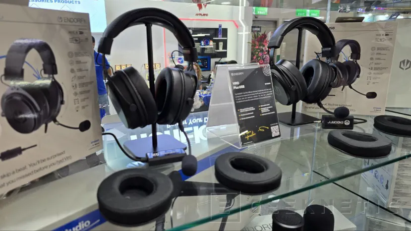 Geeknetic El fabricante Endorfy ofrece en su catálogo Micrófonos con brazo, de sobremesa y set de auriculares 3