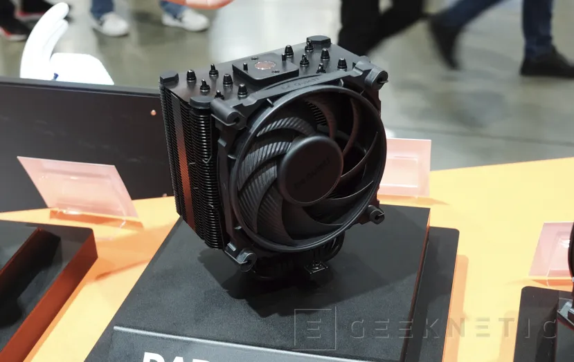 Geeknetic El Dark Rock 5 completa la familia de disipadores de altas prestaciones de be quiet! con un diseño de torre 1