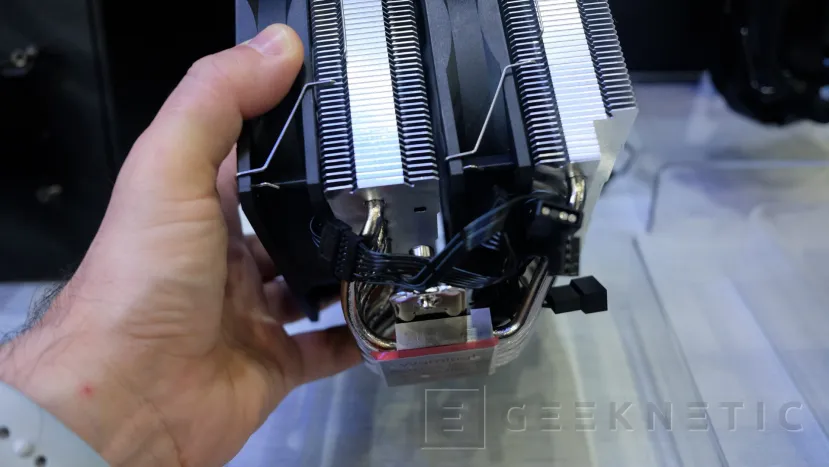 Geeknetic Nuevos disipadores FSP con el ME 7 de doble torre, doble ventilador y 6 tubos de calor 3