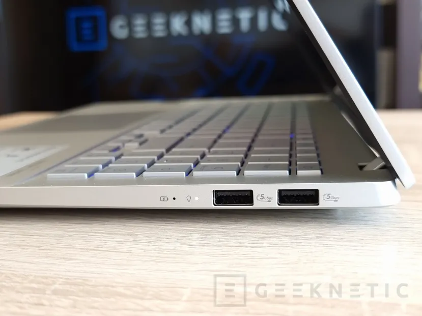 Geeknetic ASUS Vivobook S 15 Copilot+ PC Review con Snapdragon X Elite X1E-78-100  7