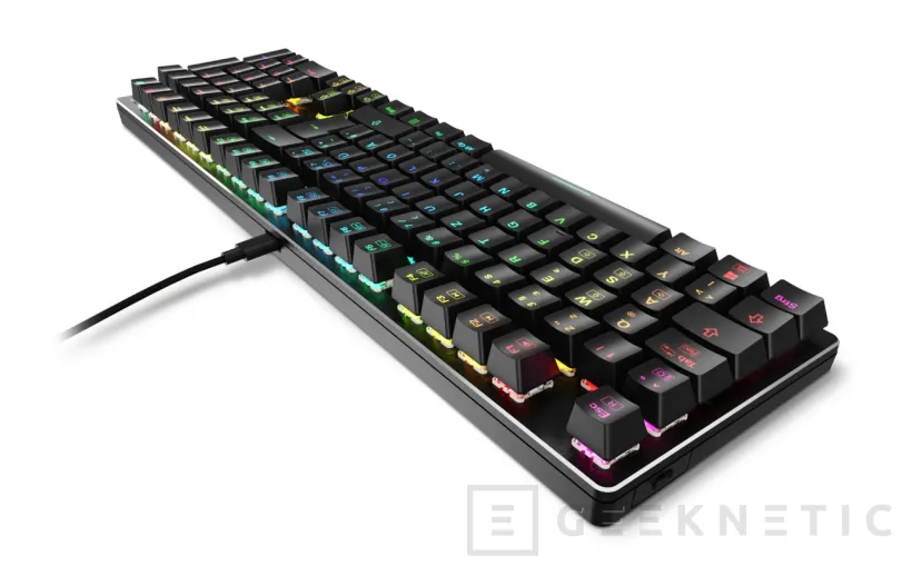 Geeknetic Sharkoon launches its SKILLER SGK36 wireless mechanical keyboard with Huano Red 2 switches