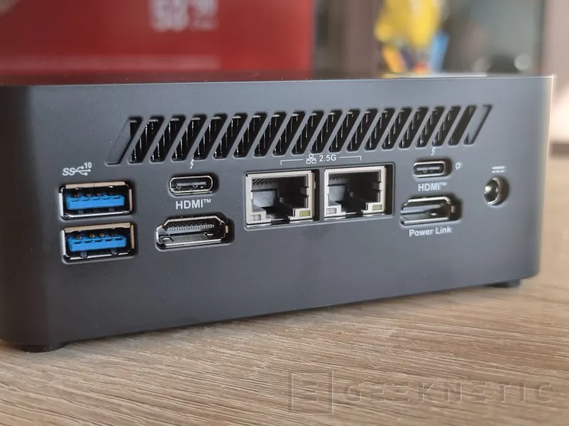 Geeknetic MSI Cubi NUC 1M Review 6