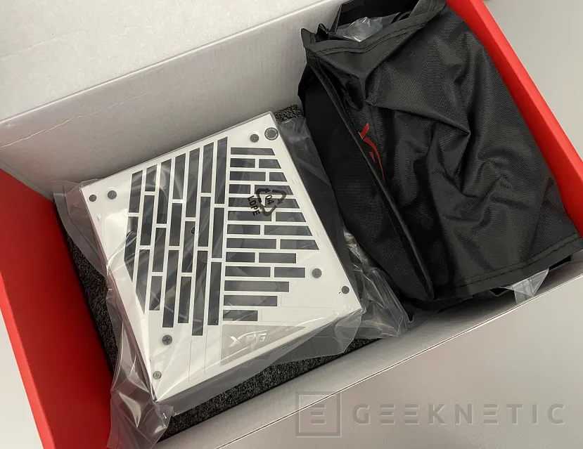 Geeknetic XPG CORE REACTOR II 850W Review 2