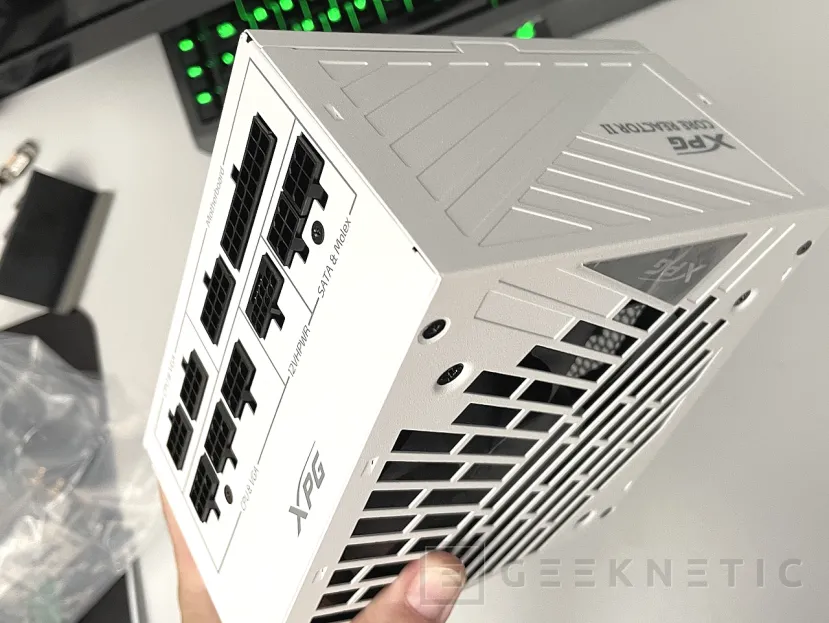 Geeknetic XPG CORE REACTOR II 850W Review 9