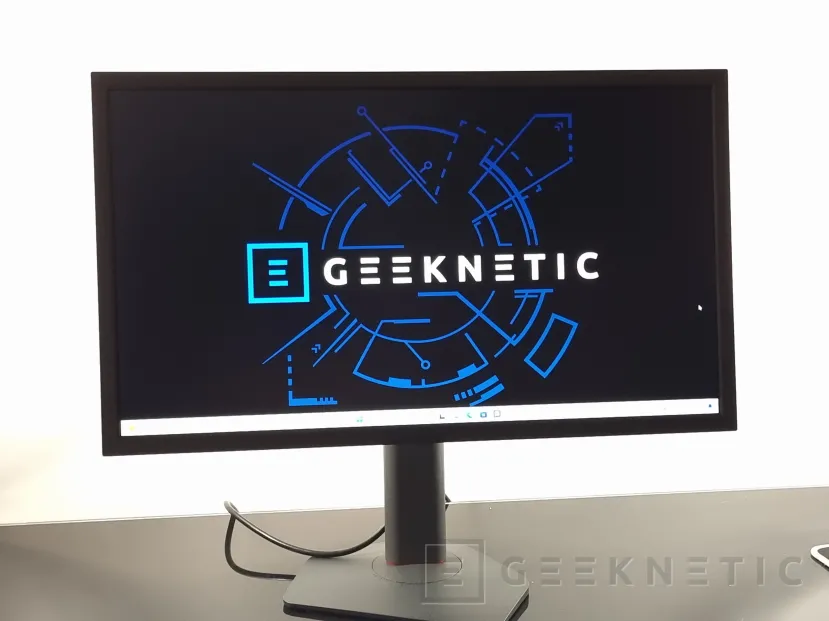 Geeknetic BenQ ZOWIE XL2546X Review 14