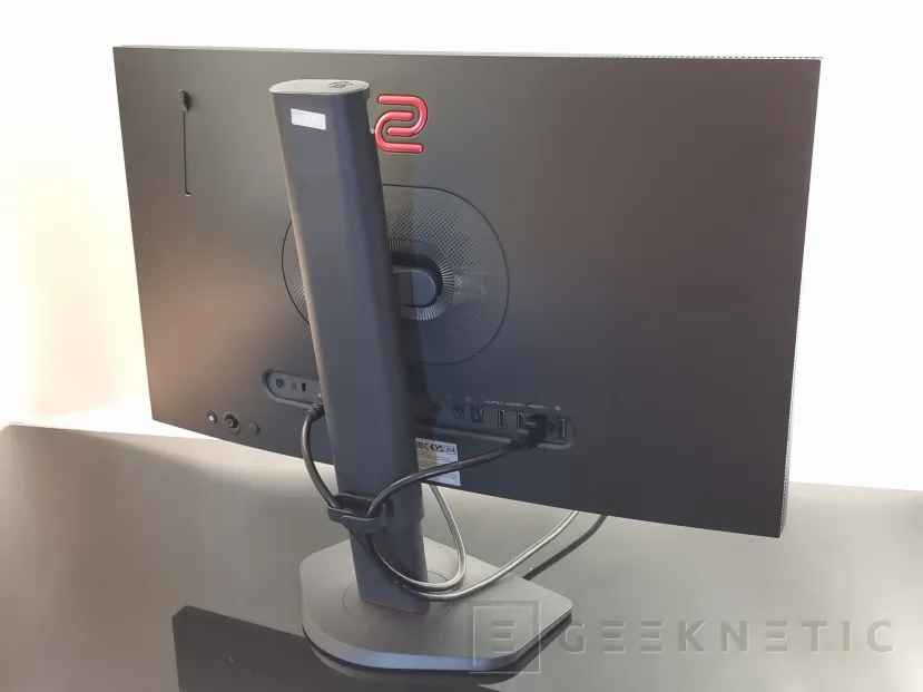 Geeknetic BenQ ZOWIE XL2546X Review 8