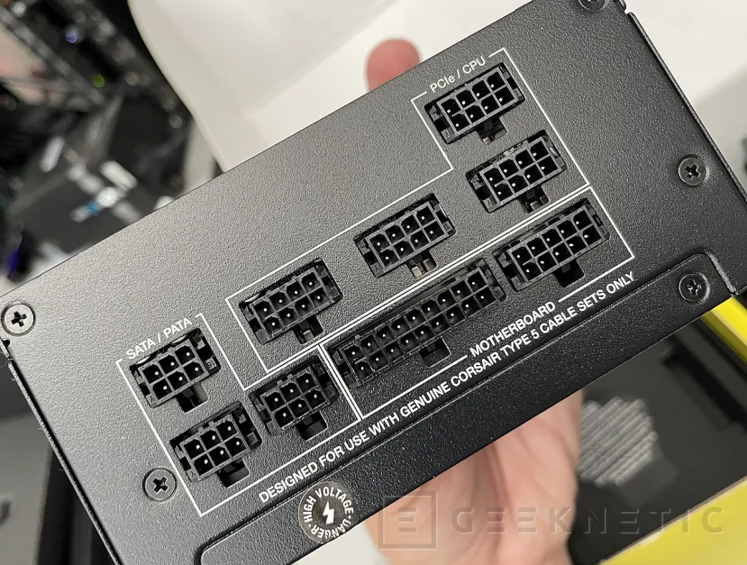 Geeknetic Corsair SF Series SF750 2024 Review 8