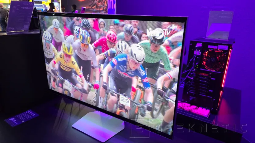 Geeknetic Samsung apuesta por el 3D sin gafas en sus monitores Odyssey 3D con hasta 37 pulgadas 4K 1