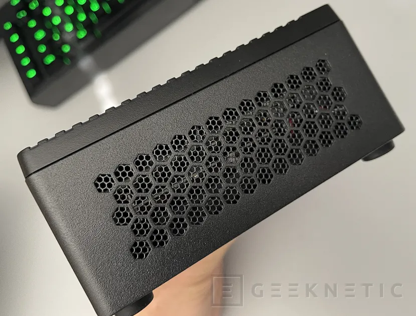 Geeknetic ECS LIVA Z7 PLUS Review  6