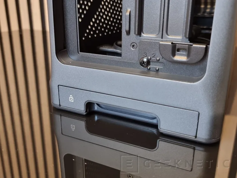 Geeknetic Fractal Design ERA 2 Review 16