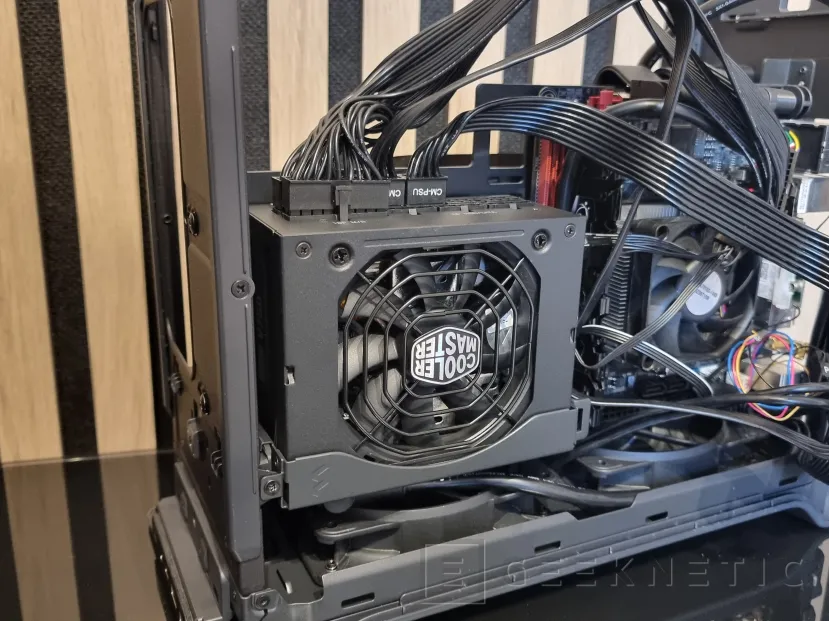 Geeknetic Fractal Design ERA 2 Review 26