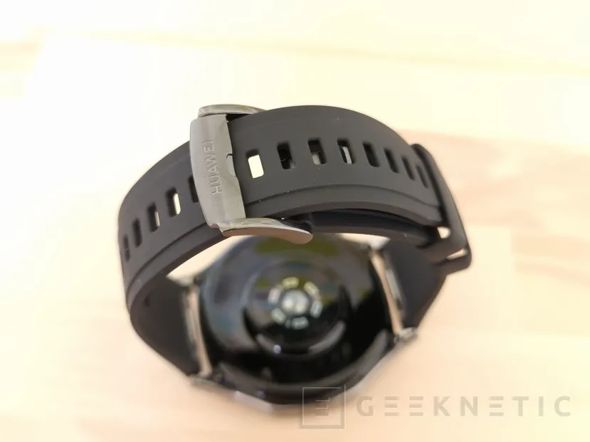 Geeknetic Huawei Watch GT 5 Review 3