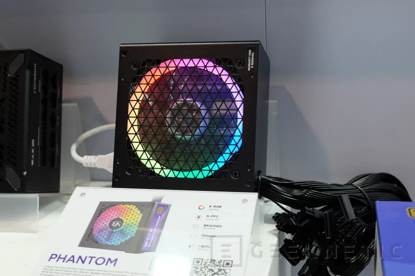 Geeknetic Las fuentes de XYZ tienen diseño modular, con RGB y certificación GOLD 3