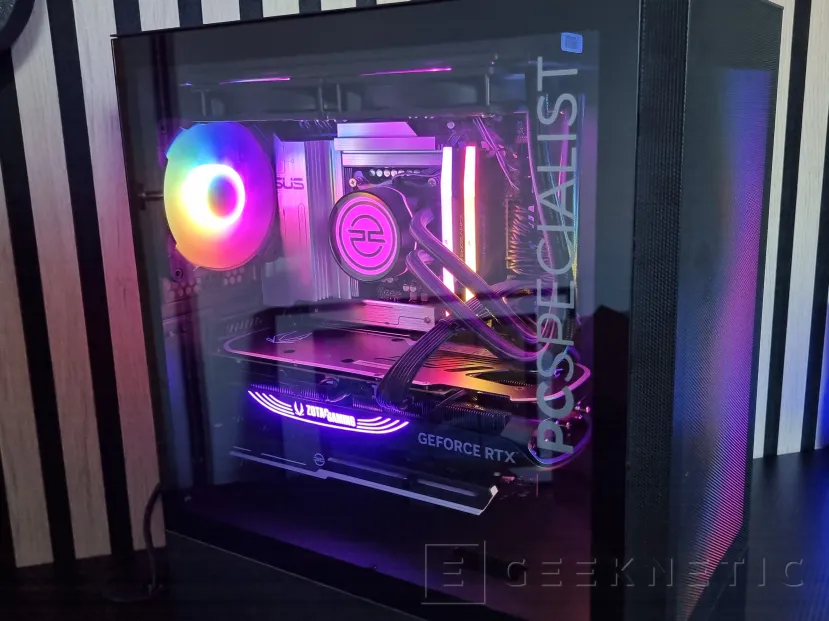 Geeknetic  PCSpecialist Nebula Elite Review con Core Ultra 7 265KF y RTX 4080 Super 13