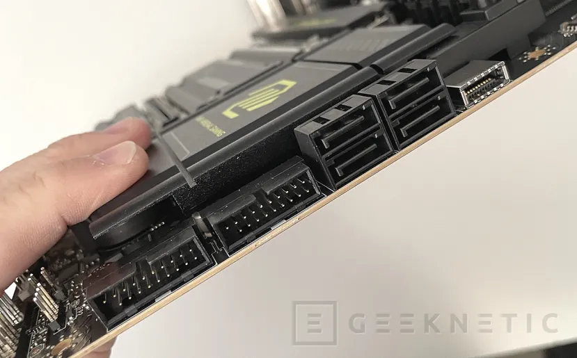 Geeknetic MSI MAG B850 TOMAHAWK MAX WIFI Review 20