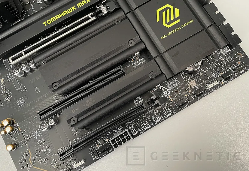 Geeknetic MSI MAG B850 TOMAHAWK MAX WIFI Review 10