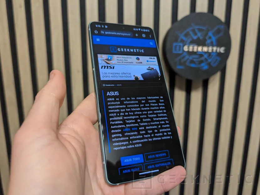 Geeknetic ASUS Zenfone 12 Ultra Review 8