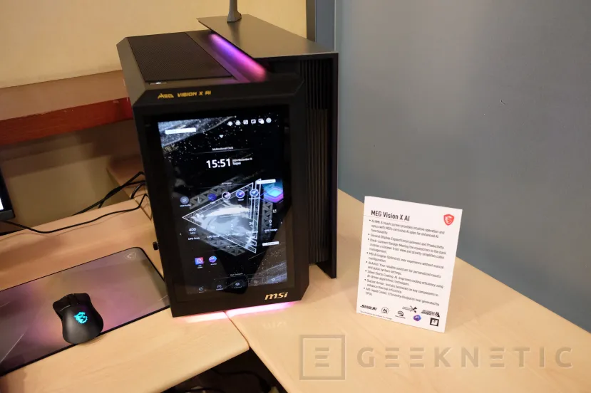 Geeknetic La torre MSI MEG VISION X AI viene con una pantalla de 13 pulgadas en el frontal y tecnología de IA para optimizar su rendimiento 3