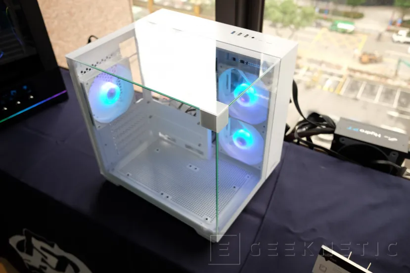 Geeknetic FSP presenta las cajas Micro ATX con visión panorámica, soporte para 7 ventiladores y RL de hasta 240mm 2