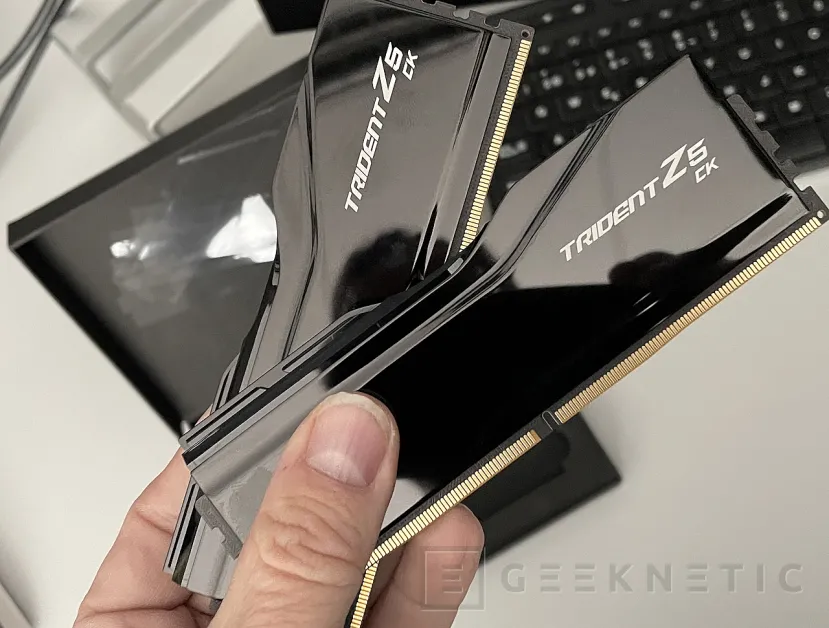 Geeknetic G.Skill Trident Z5 CK CUDIMM 48GB-8200MHz CL40 Review 21