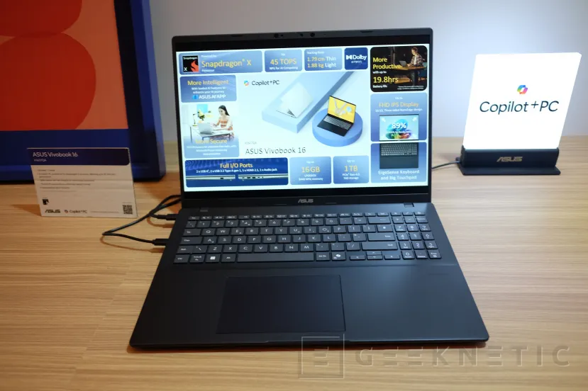 Geeknetic ASUS presenta el Zenbook A14, el portátil Copilot+ PC más ligero del mundo 1